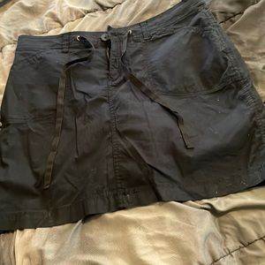 White Stag black skirt size 10